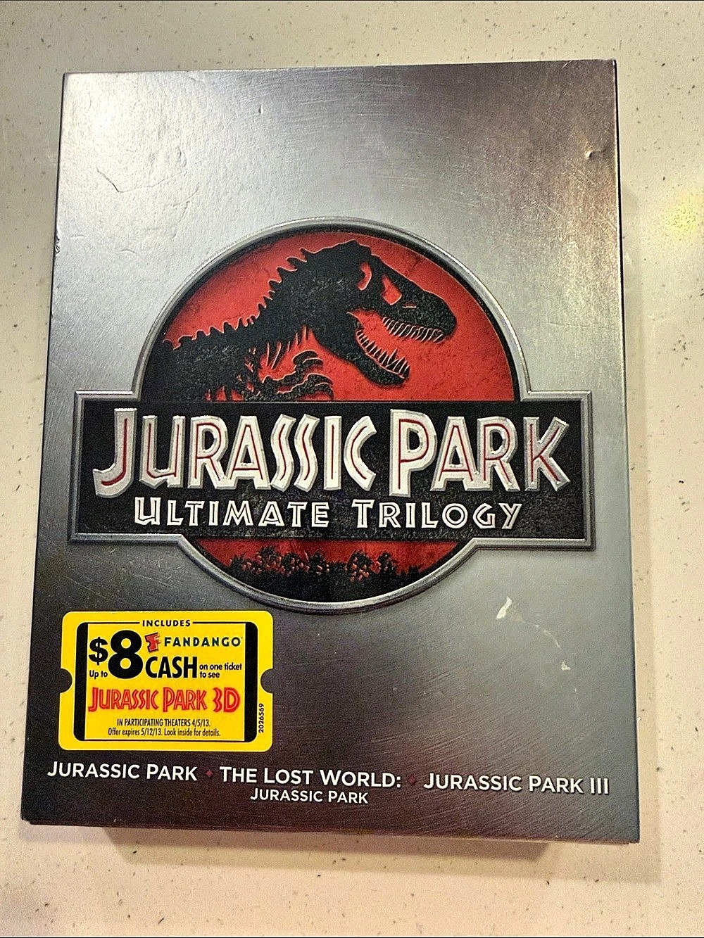 Universal Jurassic Park Ultimate Trilogy 3-Movie DVD Set Red & Black